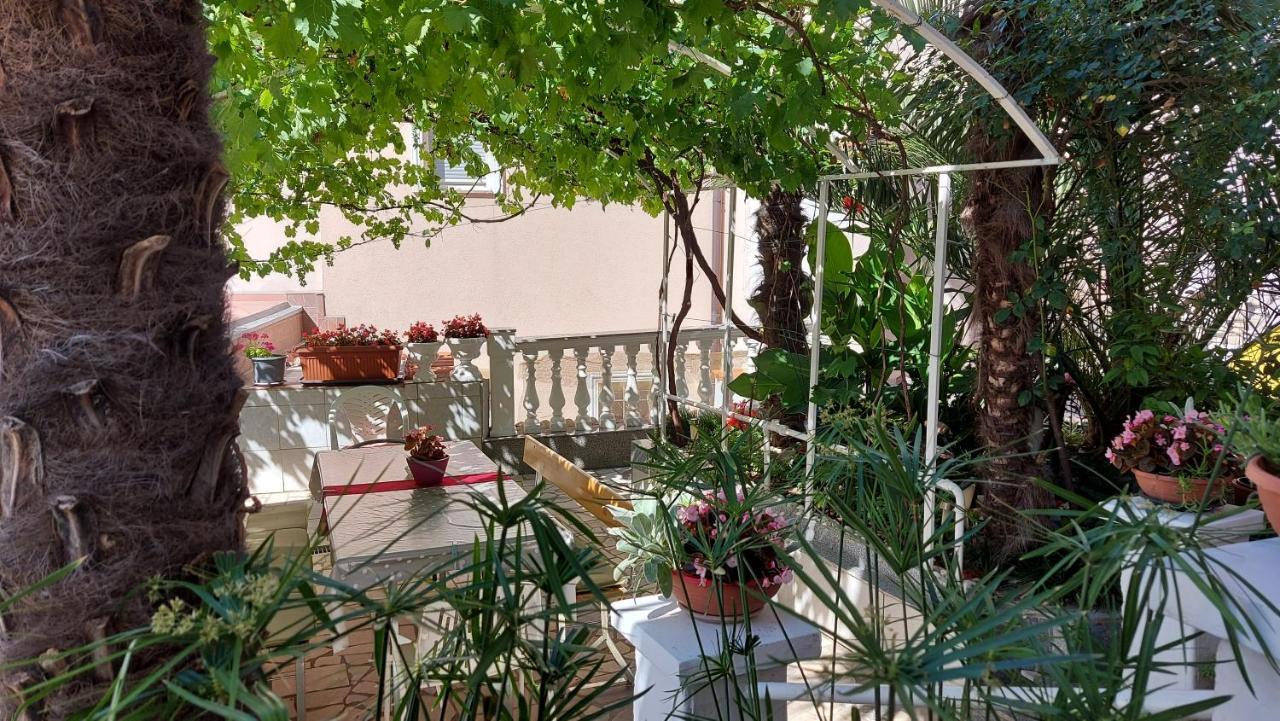 Apartments Ema Crikvenica Luaran gambar