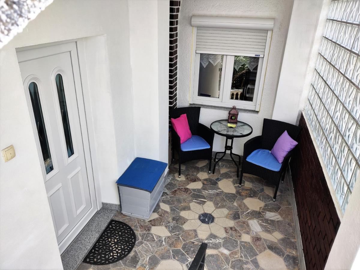Apartments Ema Crikvenica Luaran gambar
