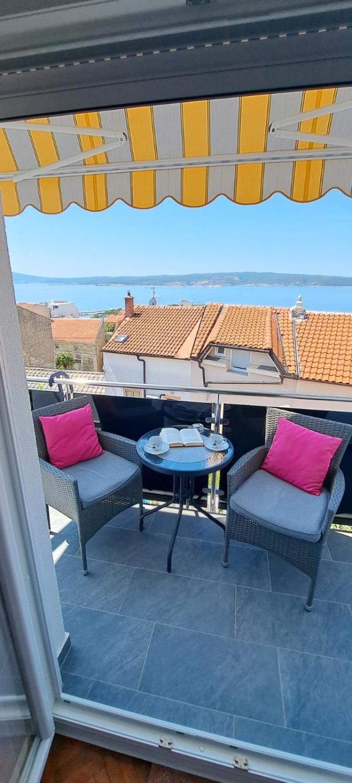Apartments Ema Crikvenica Luaran gambar