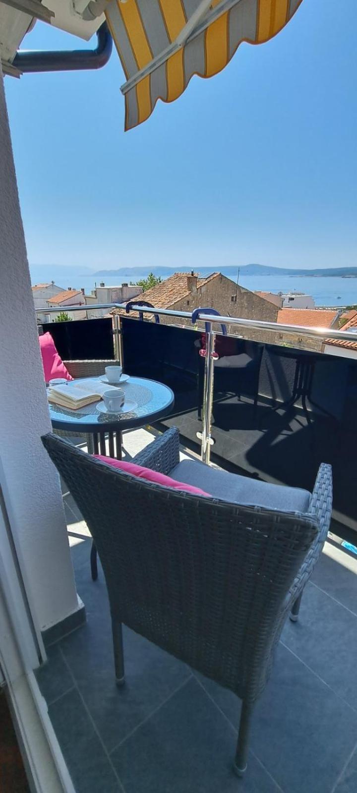 Apartments Ema Crikvenica Luaran gambar