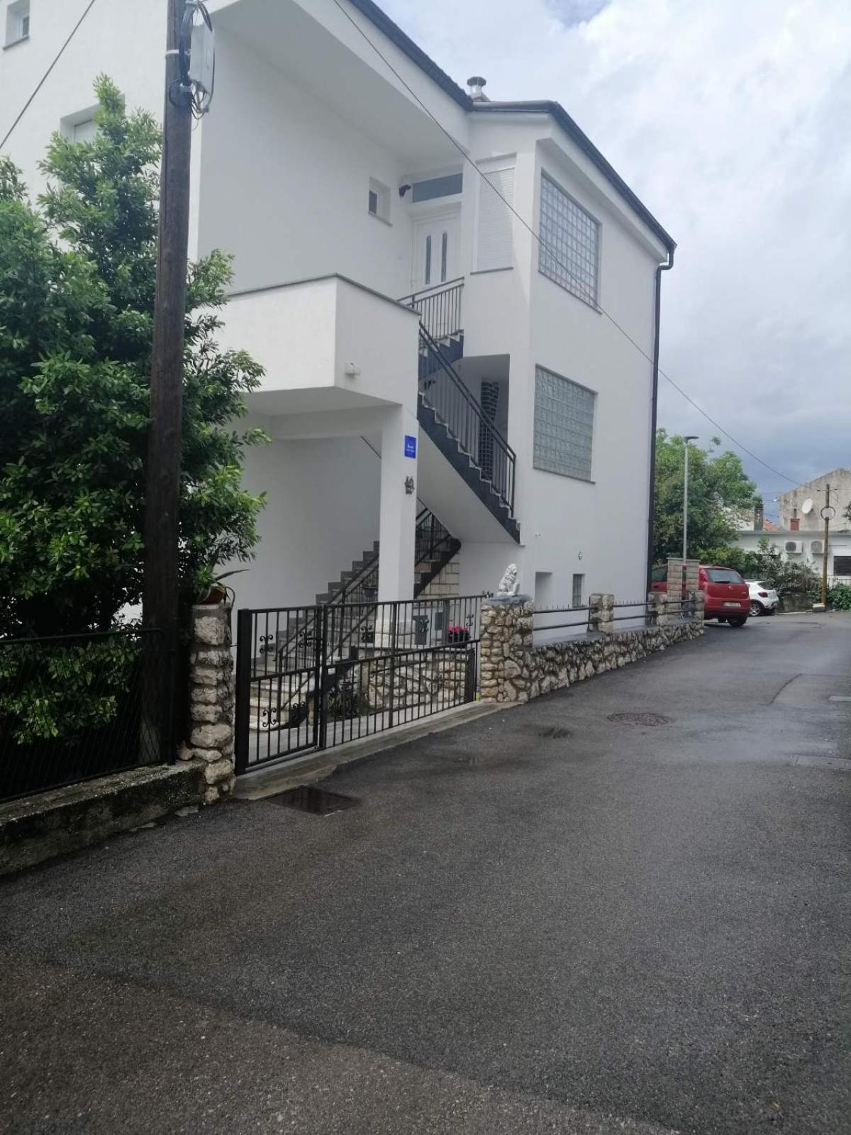 Apartments Ema Crikvenica Luaran gambar
