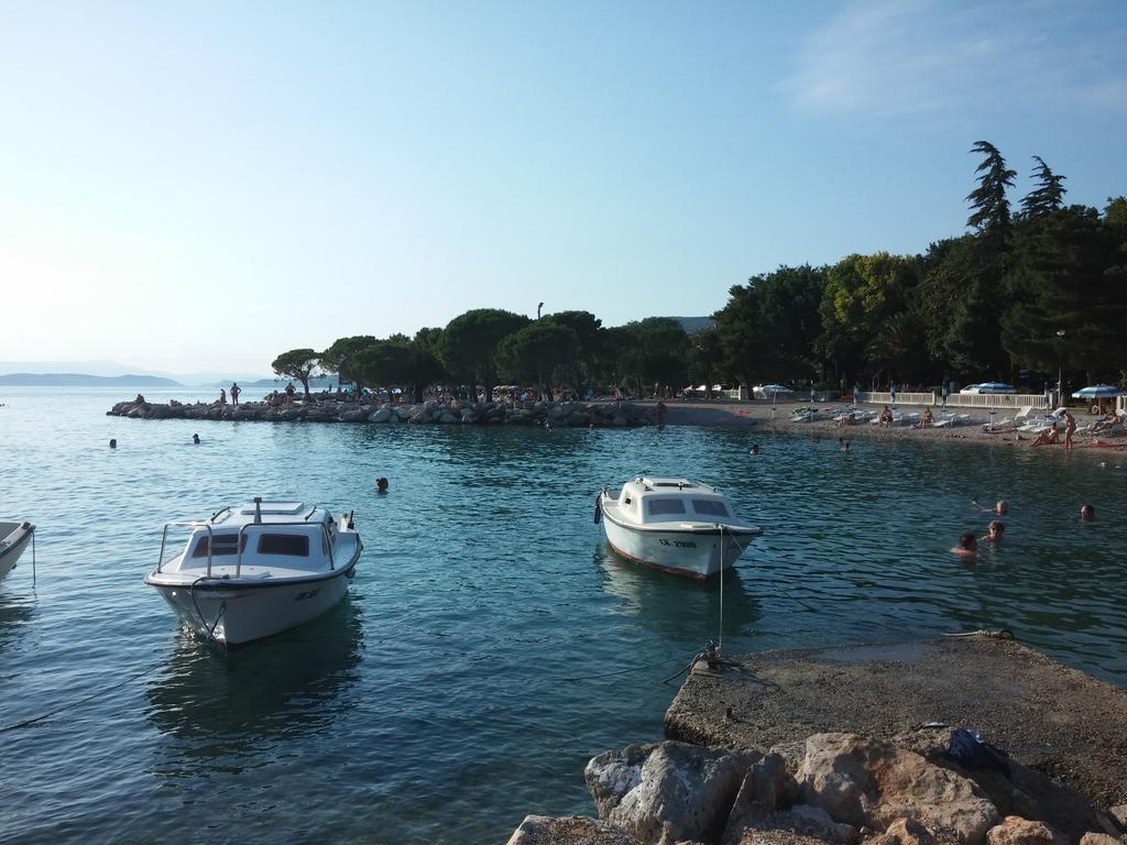 Apartments Ema Crikvenica Luaran gambar