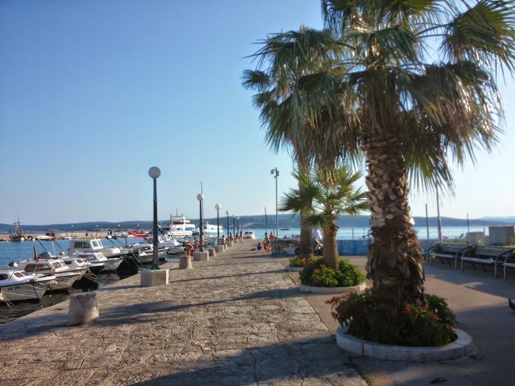 Apartments Ema Crikvenica Luaran gambar
